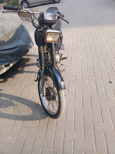 Hero bike 70 file blnot available 2nd gear toota hua hai 03333686071 2