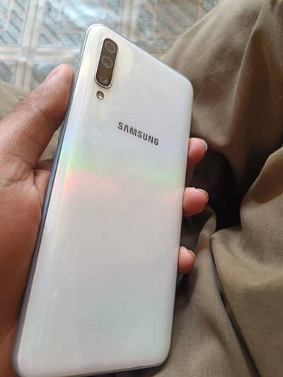 Samsung Galaxy a50