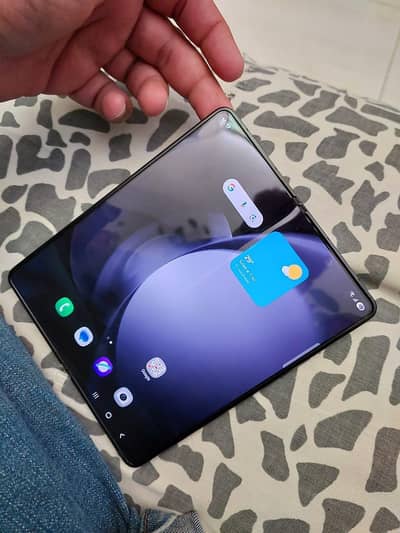 Samsung Galaxy Z Fold5 – Non-PTA – UAE Imported – Excellent Condition