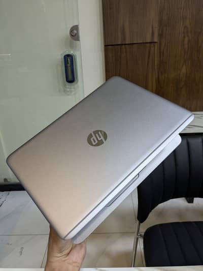 HP 1040 g3