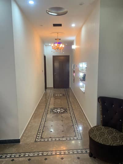 10 MARLA TRIPPLE STORY SOLID MAINTAINED HOUSE NEAR TO MAIN ROAD PAK ARAB SOCIETY LHR