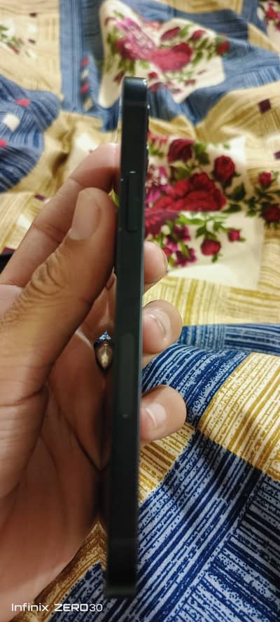 Iphone 12 jv 64gb air tight with box , not fault