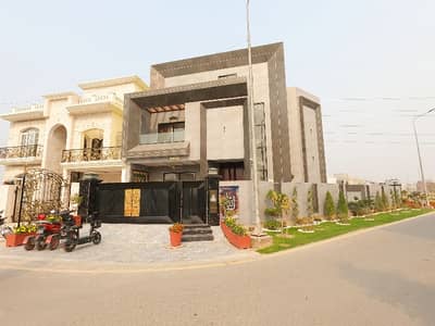 House Sized 15 Marla Is Available For sale In Park View City - Crystal Block