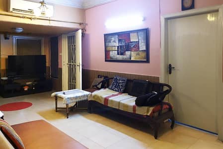 Clifton Block 5, 2000 Square Feet Apartment for Sale.