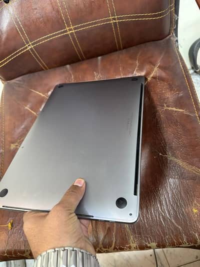 MacBook pro 2017  15 inch