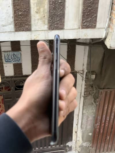 Iphone 7 Non PTA 32GB SCRATCHLESS