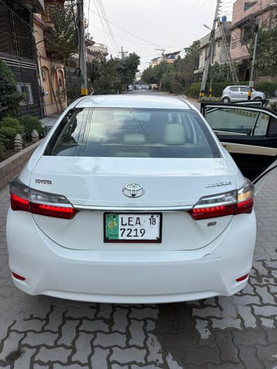 Toyota Corolla gli 1.3 manual roof pillar genuine