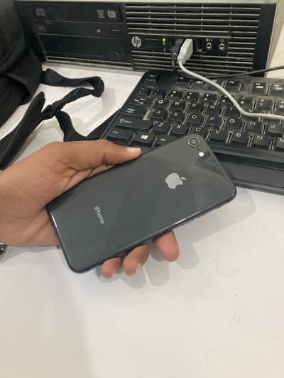 iPhone 8 64gb