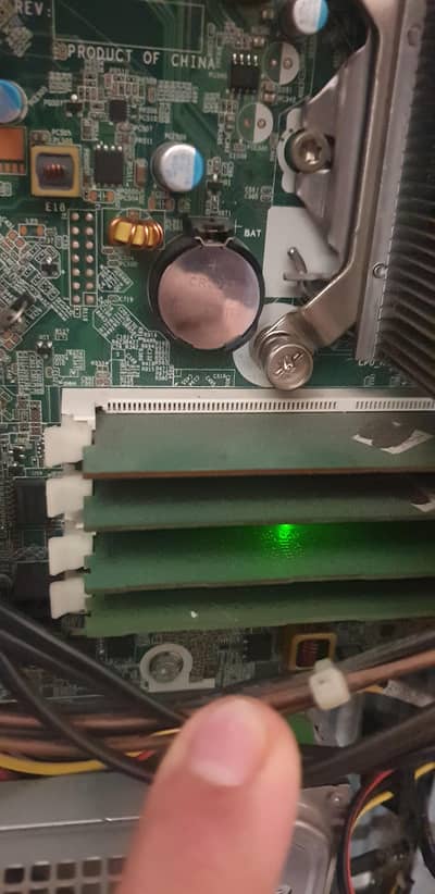 4 GB DDR3 RAM  4 sticks available 1600mhz