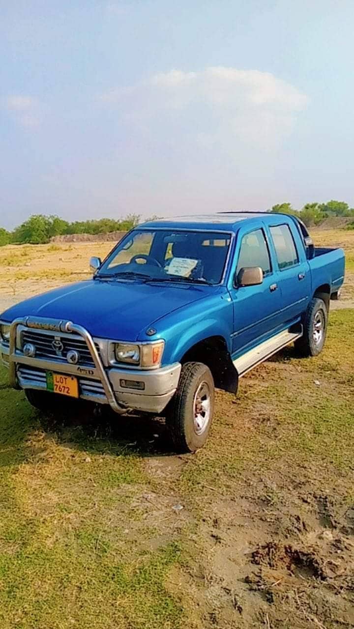 Toyota Hilux double cabin SSR 8