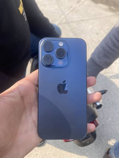 15 pro blue titanium