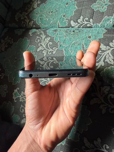 moto 5G 2024 sim Lock 4+2/128