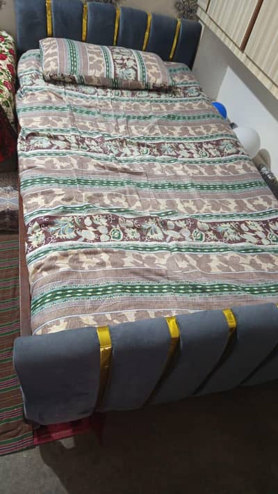 single and double bed for sale reasonable price