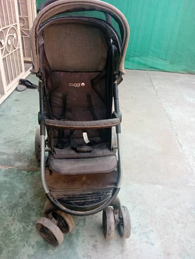 Brand: Gucci Adjustable seat Storage basket Strong wheels Used but in