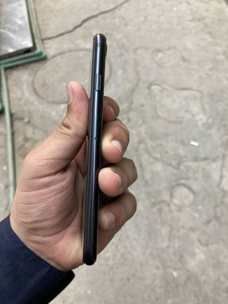 Iphone se 2nd generation 4