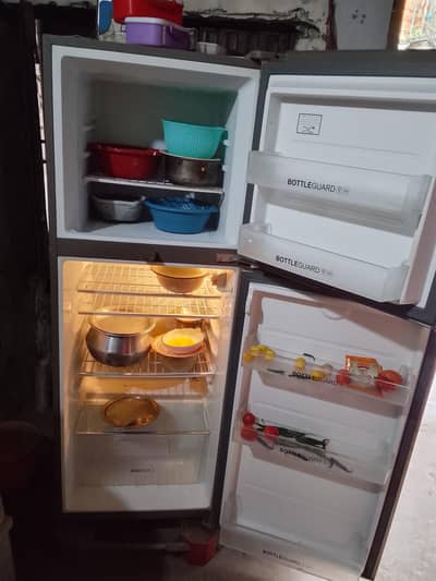new condition fridge