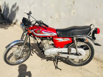2016 model Honda cg 125 all ok  Jhelum number phone no 03360775050