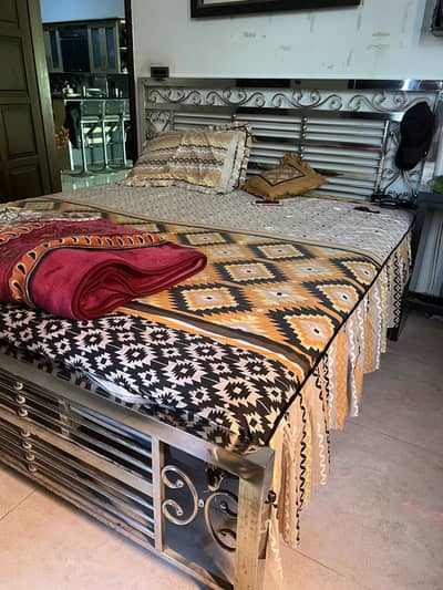 King size steel bed