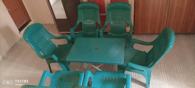 Brand Boss Puro dinner dining table in plastic sale out