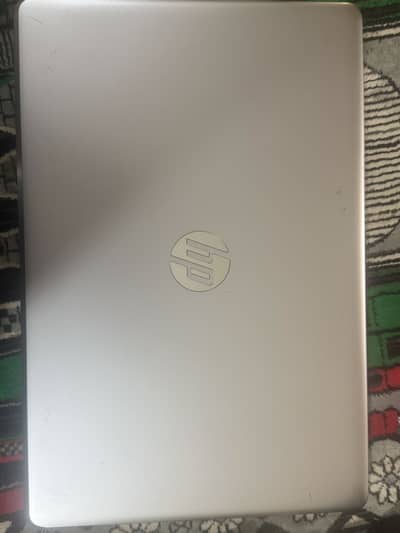 HP 7th generation core i5