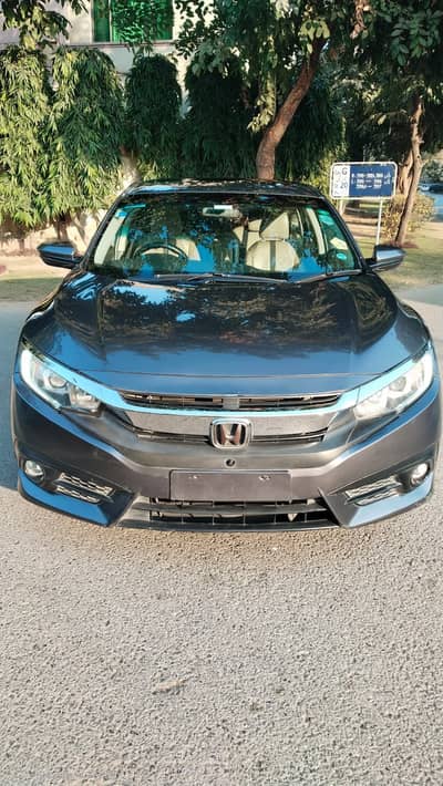 Honda Civic Oriel 1.8 i-VTEC CVT 2017