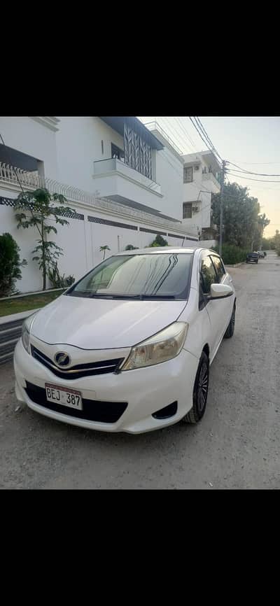 Toyota Vitz Jewela G Push Model 2012/15