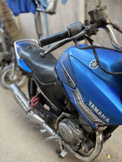 Ybr 125 simple serious buyer contact whatsap num 03292264339