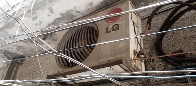 LG 1 Ton AC