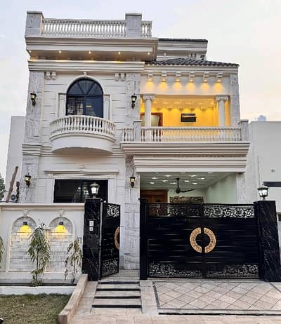 Stunning and affordable Prime Location House available for sale in Citi Housing Society