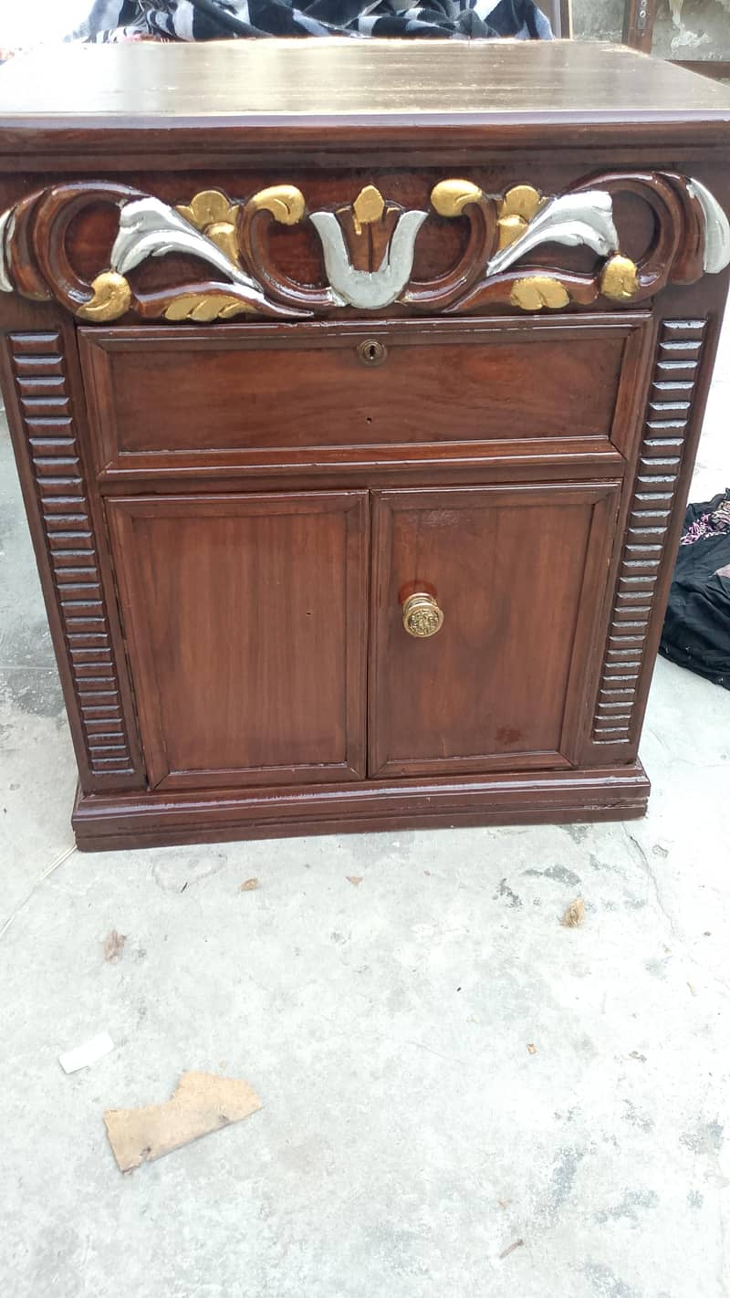 اعلیٰ کوالٹی ووڈن بیڈ 3