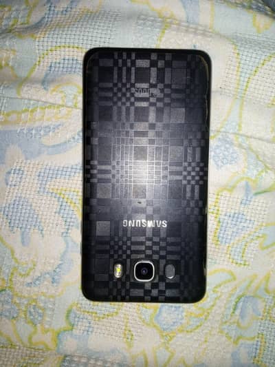 Samsung j7
