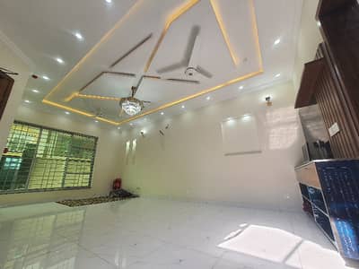 ORIGNAL PICTURES 5 MARLA BRAND NEW IDEAL LOCATION