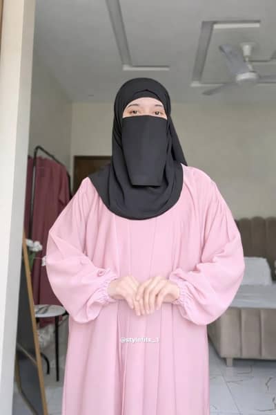 new abaya and hijabs at reasonable prices whole sale rated stock clear