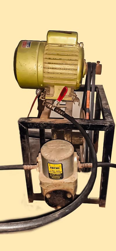 LPG Gas cylinder Filling Pump ( Total )