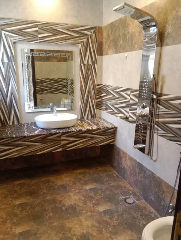 10 marla upper portion 0