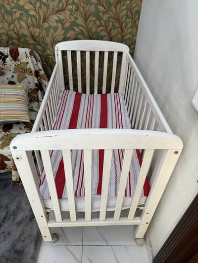 Baby cot for sale