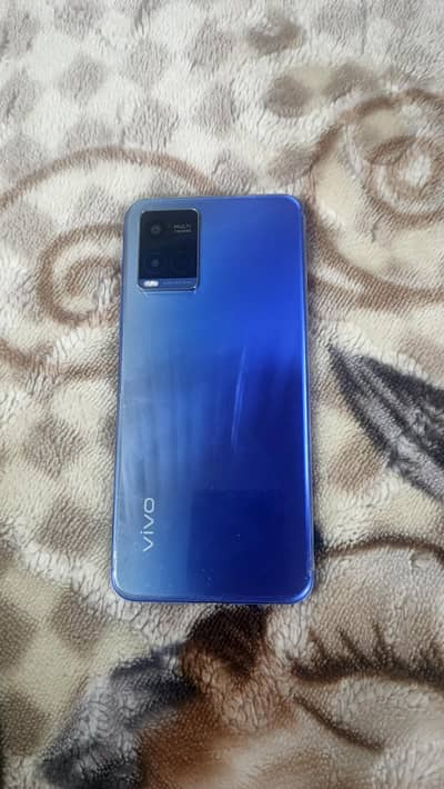 vivo y21 4 64 memory 10/9 with box