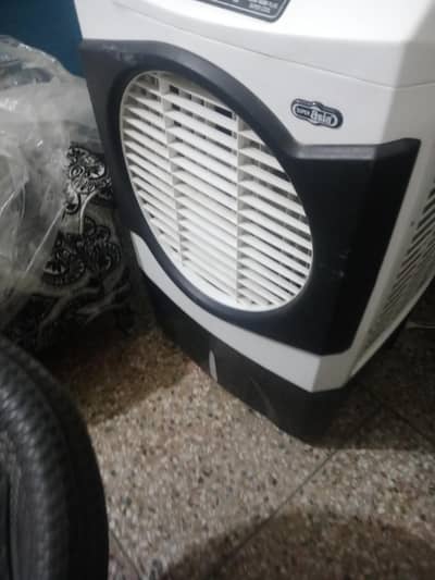 this room cooler is only 5 month used