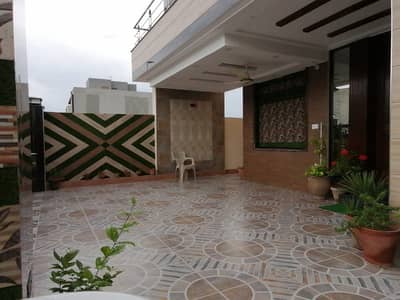 Beautiful 10 Marla Upper Portion For Rent