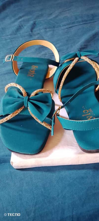 Elegant Ladies Sandals & Chappals | Party & Casual Wear