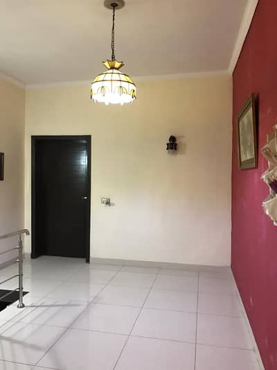 A 10 Marla Commercial Space Available For Rent