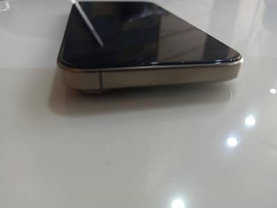 15 pro max natural titanium  jv