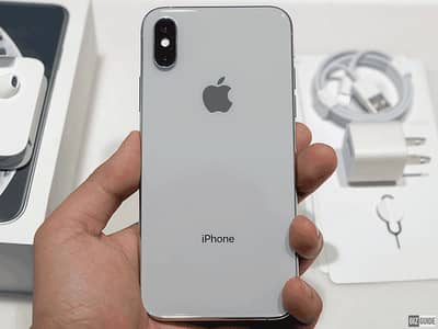 iPhone XS in Karachi