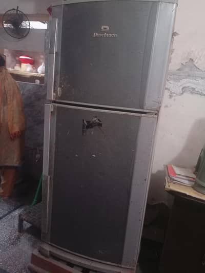 dawlance refrigerator