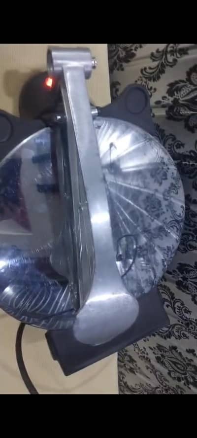 roti maker good condition