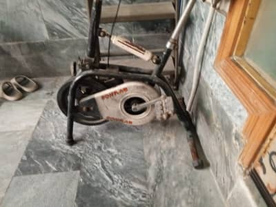 Excercise Cycle with Movable Handle (with Shock)