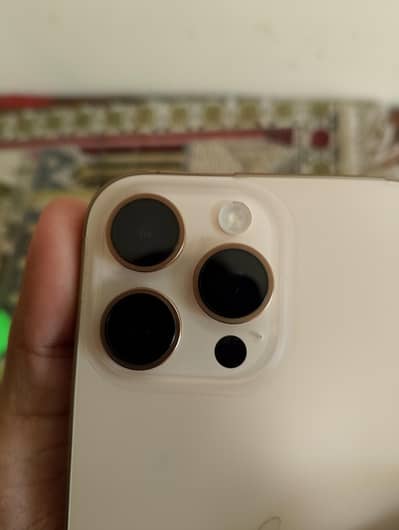 I phone 16 pro max jv