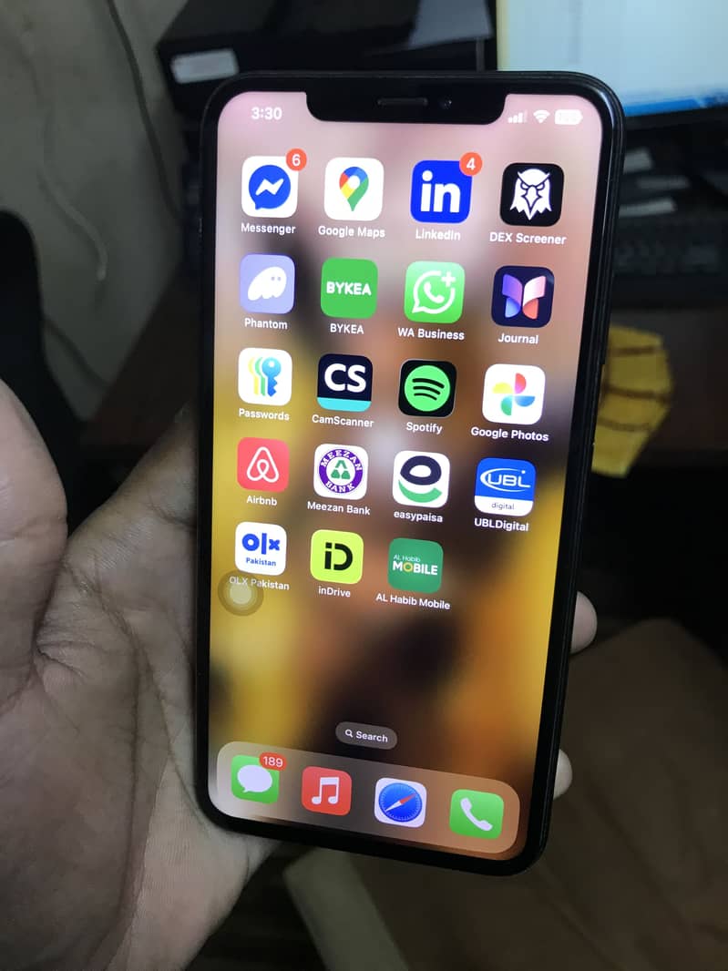 iPhone XS Max 2