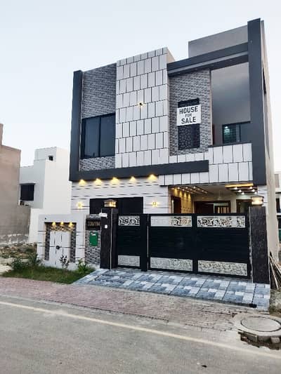 5-MARLA BRAND NEW HOUSE AVALIABLE FOR SALE IN BAHRIA TOWN SECTOR E