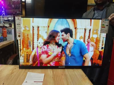 smartix 32 inch Led TV WiFi 1 year part's warranty